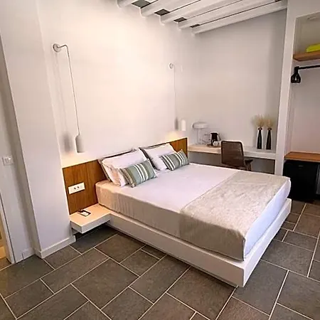 Hotel Myrto