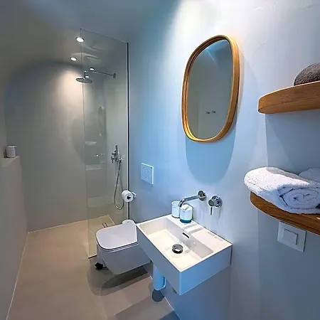 Myrto Hotel 2*